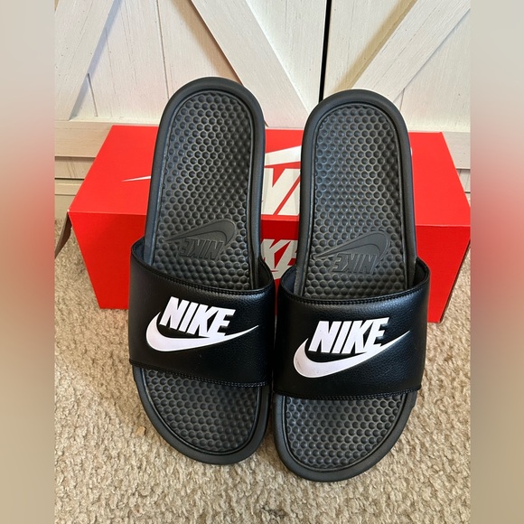 NIKE MENS VICTORI ONE SLIDE SZ 12 - Picture 1 of 5